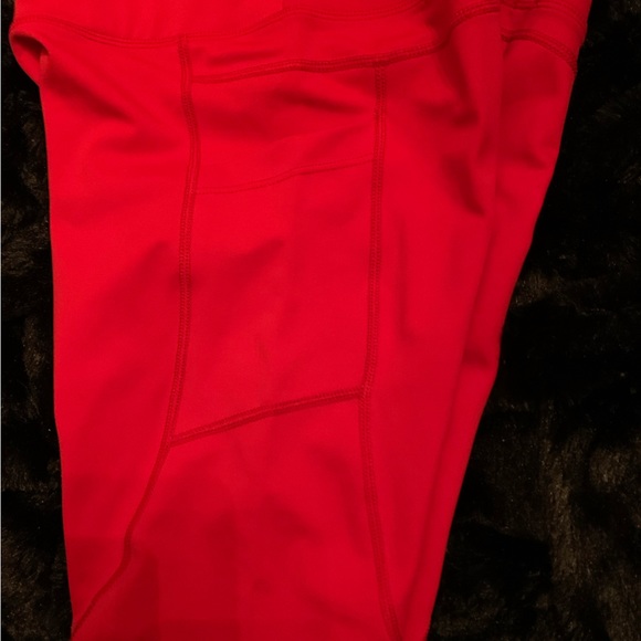 Zyia Red Capri Legging - Never Worn - Pockets - Size 4 - Picture 4 of 9